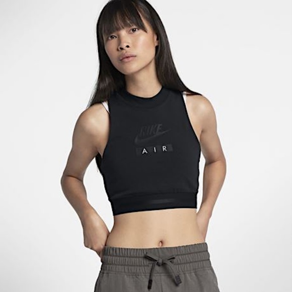 crop top nike air